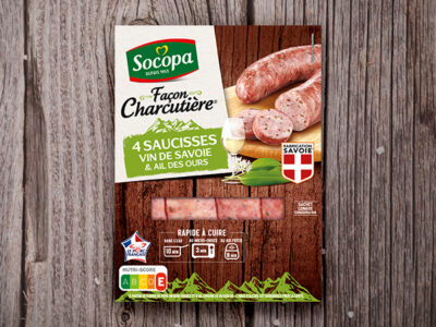 Saucisses au vin de Savoie et ail des ours