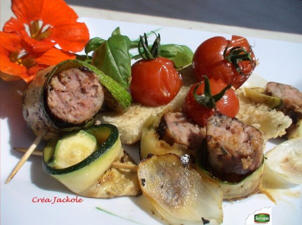 Assiette d’été aux chipolatas