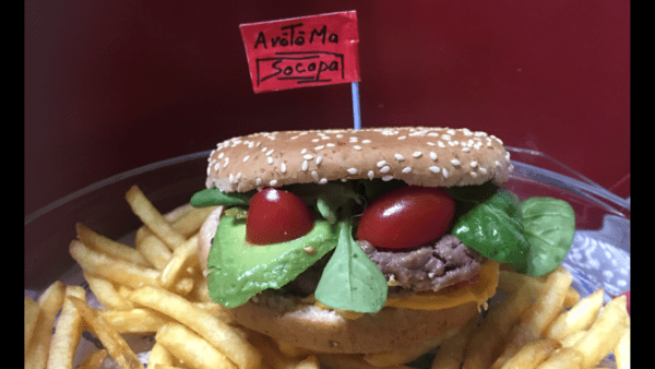 AvoToMa Burger