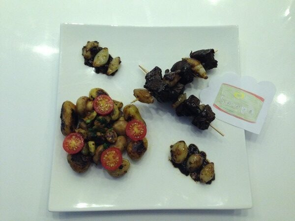 Brochettes de Boeuf aux oignons et sa poêlé de légumes nouveaux