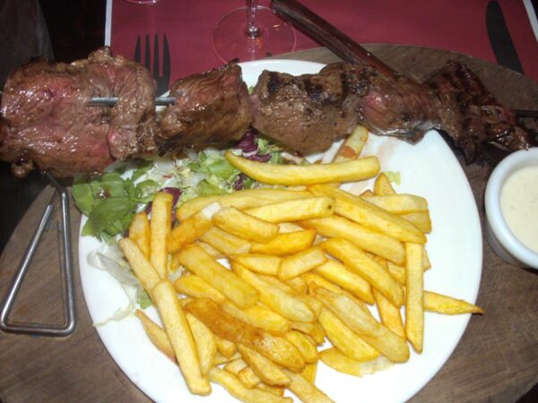 Brochettes grillées au Maroilles