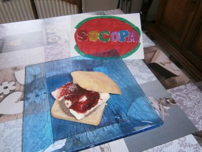 Burger au camembert et confiture de framboise