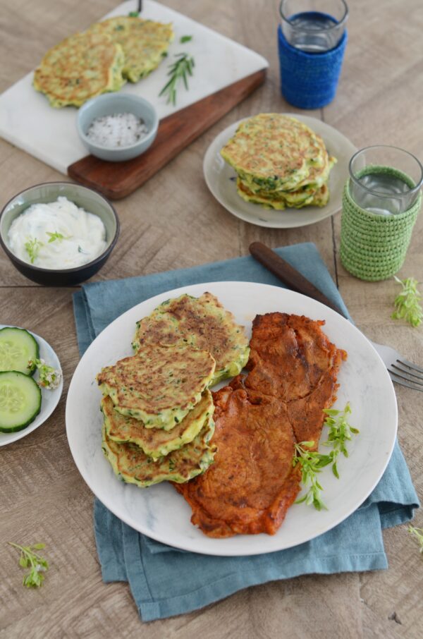 Côtes de porc à la Provençale et galettes de courgettes à la plancha