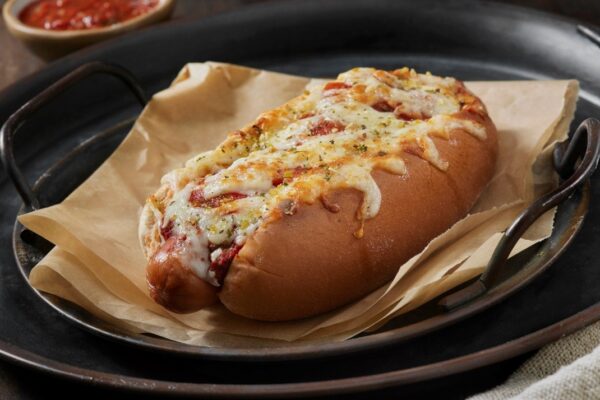 Hot dog maison au four