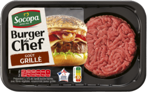 Burger au cheddar et aux oignons rouges